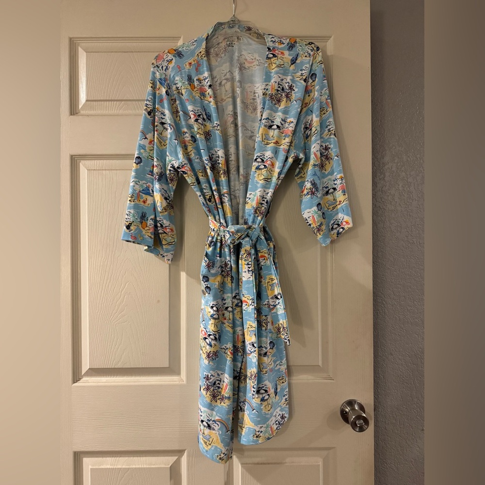 Vera Bradley Multicolor Floral robe with matching tote bag and phone cover